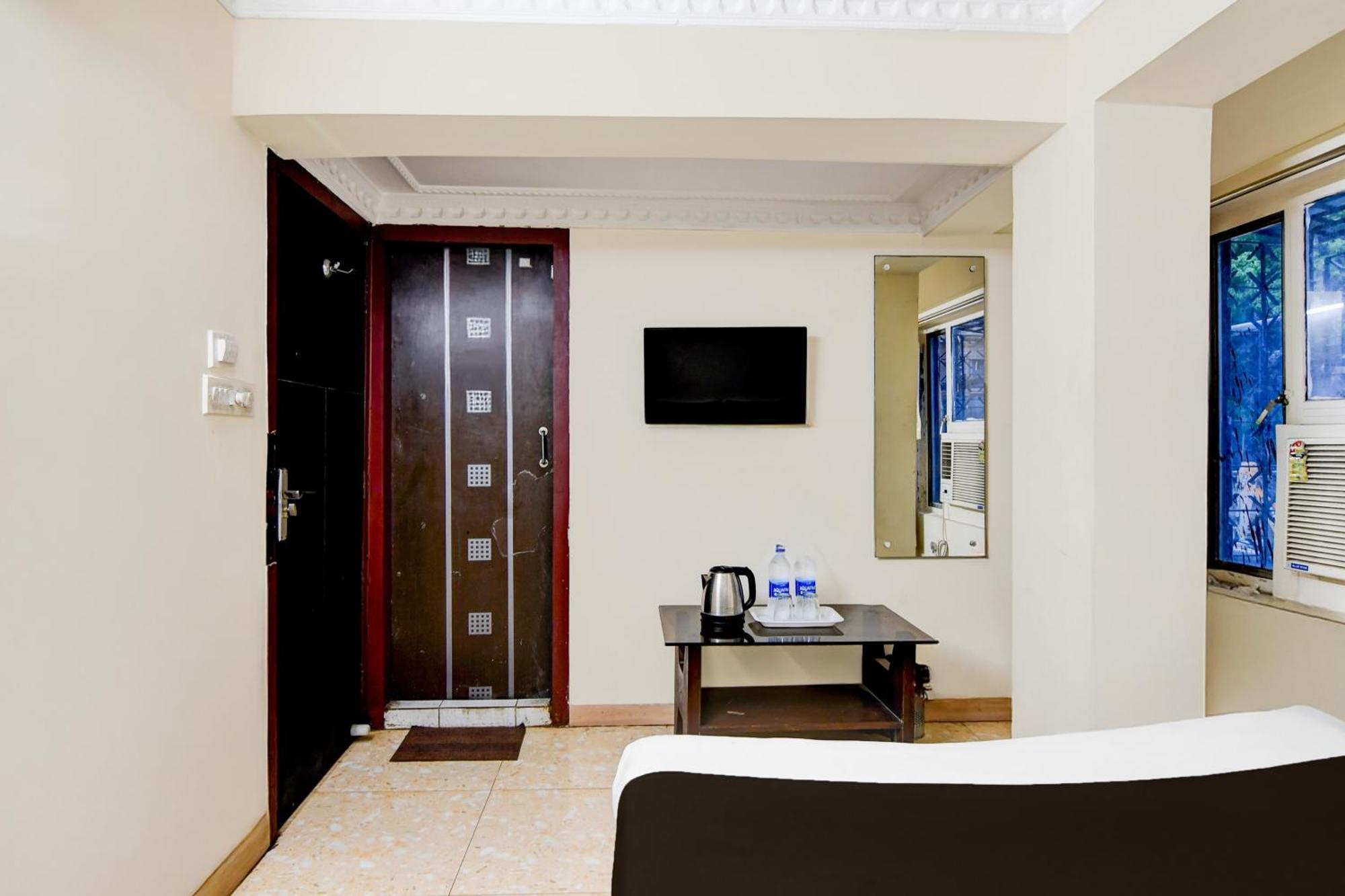 Super Hotel O Sarat Bose Road Formerly Shree Guest House Calcutta Buitenkant foto