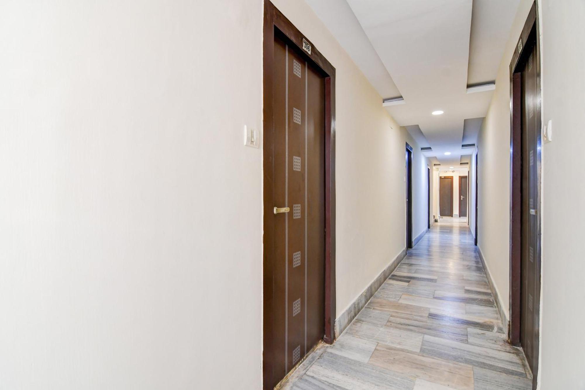 Super Hotel O Sarat Bose Road Formerly Shree Guest House Calcutta Buitenkant foto