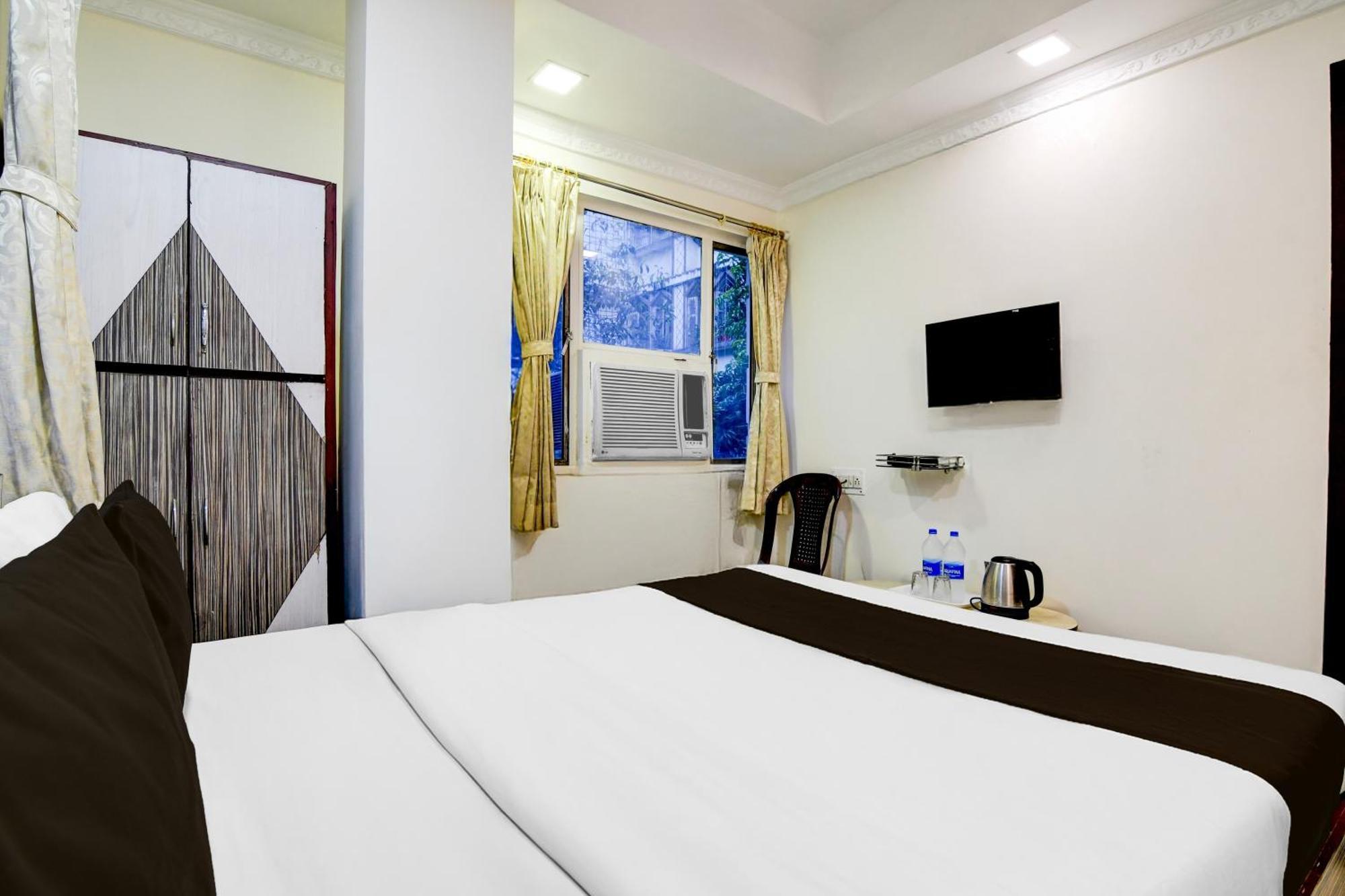 Super Hotel O Sarat Bose Road Formerly Shree Guest House Calcutta Buitenkant foto