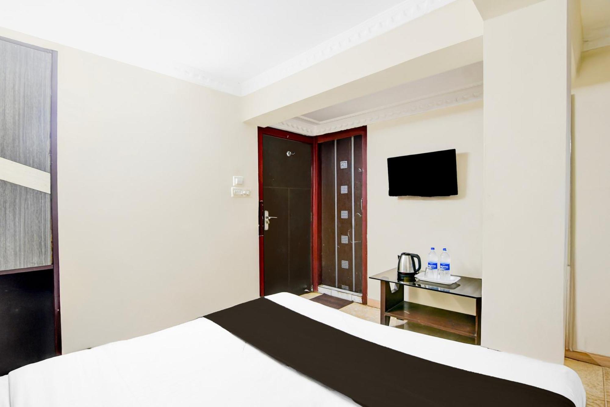 Super Hotel O Sarat Bose Road Formerly Shree Guest House Calcutta Buitenkant foto
